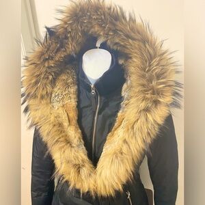 AUTHENTIC Mackage Trish Powder Touch Down Coat Racoon Fur Signature Mackage